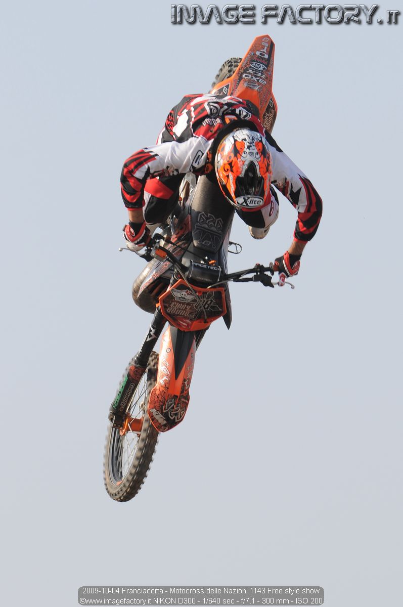 2009-10-04 Franciacorta - Motocross delle Nazioni 1143 Free style show